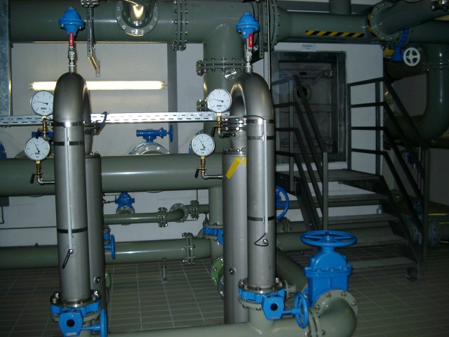 Grossansicht in neuem Fenster: Pumpe im Rohrkeller Maschinenhaus 3 Grossansicht in neuem Fenster: Pumpe im Rohrkeller Maschinenhaus 3