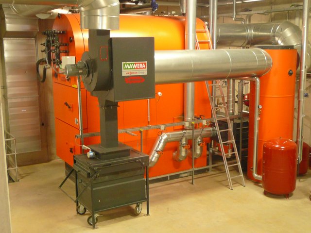 Biomassekessel, Leistung 850 kW Biomassekessel, Leistung 850 kW