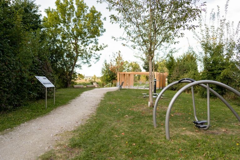 Grossansicht in neuem Fenster: Impression Outdoor-Fitnesspark Grossansicht in neuem Fenster: Impression Outdoor-Fitnesspark