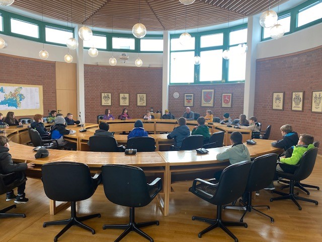 Besuch der 4. Schulklassen beim Bürgermeister